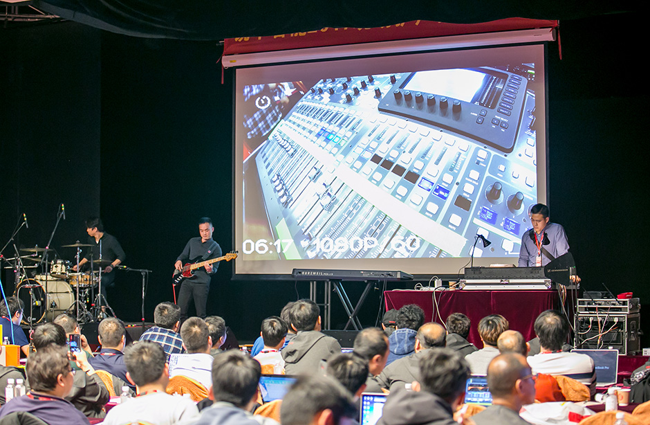 銳豐智能2017現(xiàn)場(chǎng)擴(kuò)聲技術(shù)研討會(huì)圓滿落幕 銳豐智能2017現(xiàn)場(chǎng)擴(kuò)聲技術(shù)研討會(huì)圓滿落幕