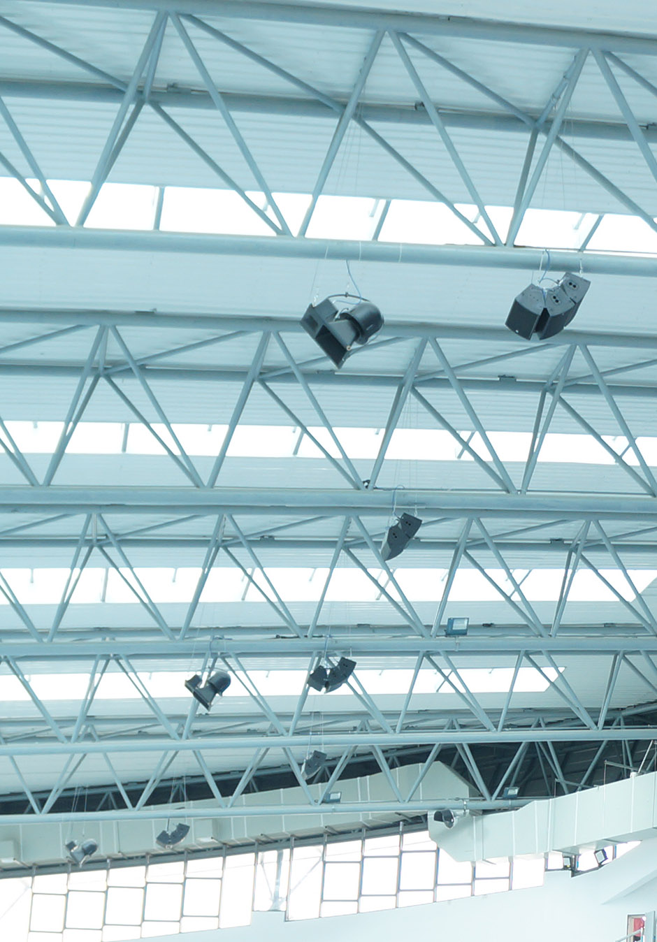 銳豐智能“RF”進(jìn)駐 湘西州文化體育會展中心