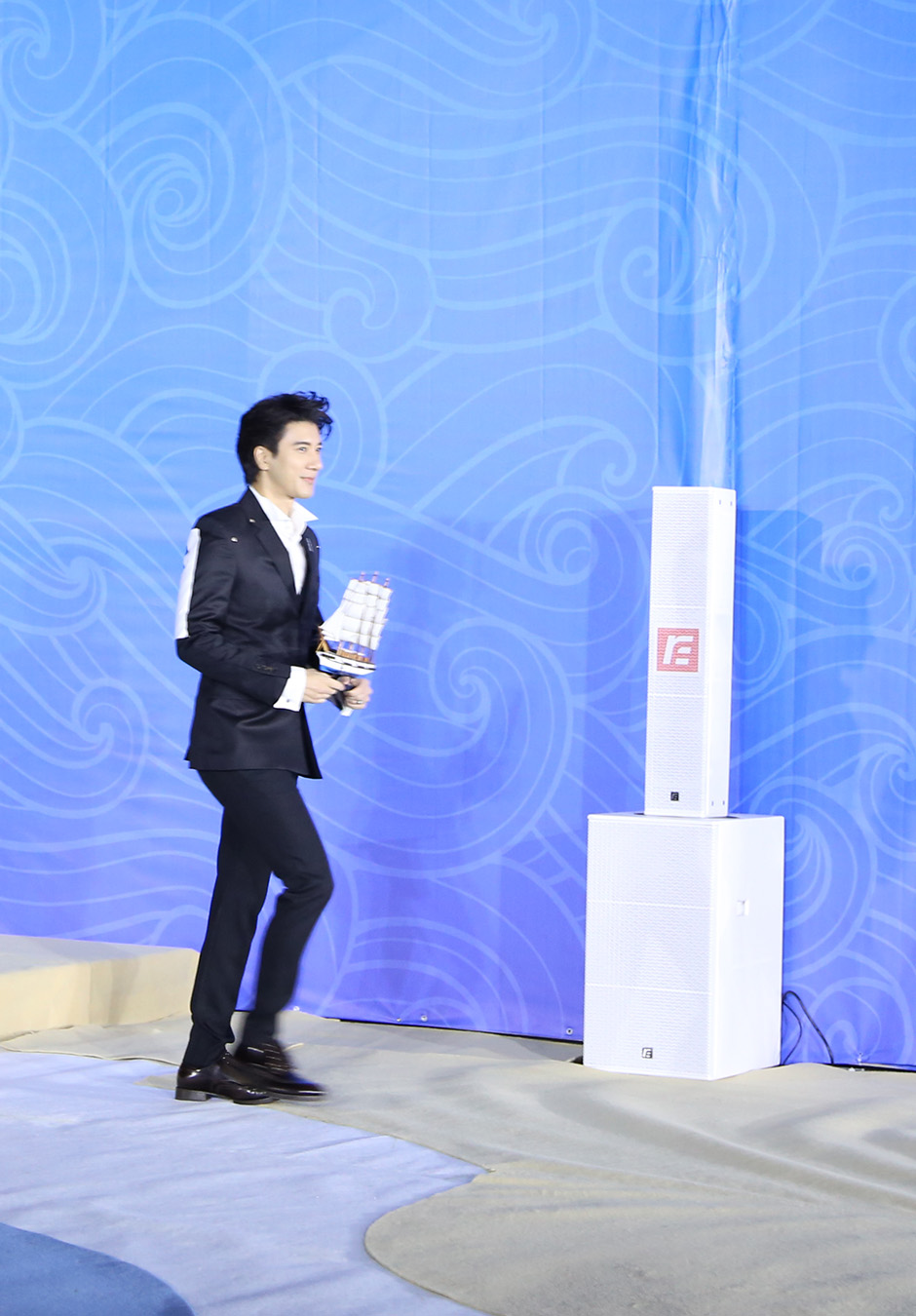 【光影耀福州】銳豐智能“RF”為第四屆絲綢之路國際電影節(jié)保駕護航 【光影耀福州】銳豐智能“RF”為第四屆絲綢之路國際電影節(jié)保駕護航